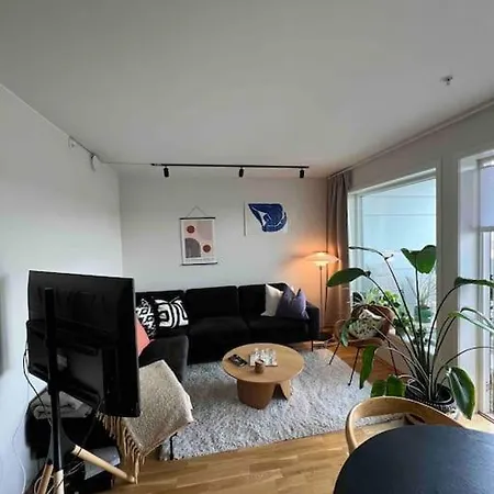 Апартаменты Trivelig Leilighet Med Parkeringsplass
